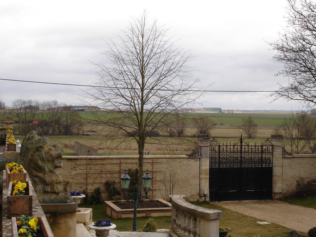 Chateau Du Jard Chaumont-en-Vexin Exteriör bild